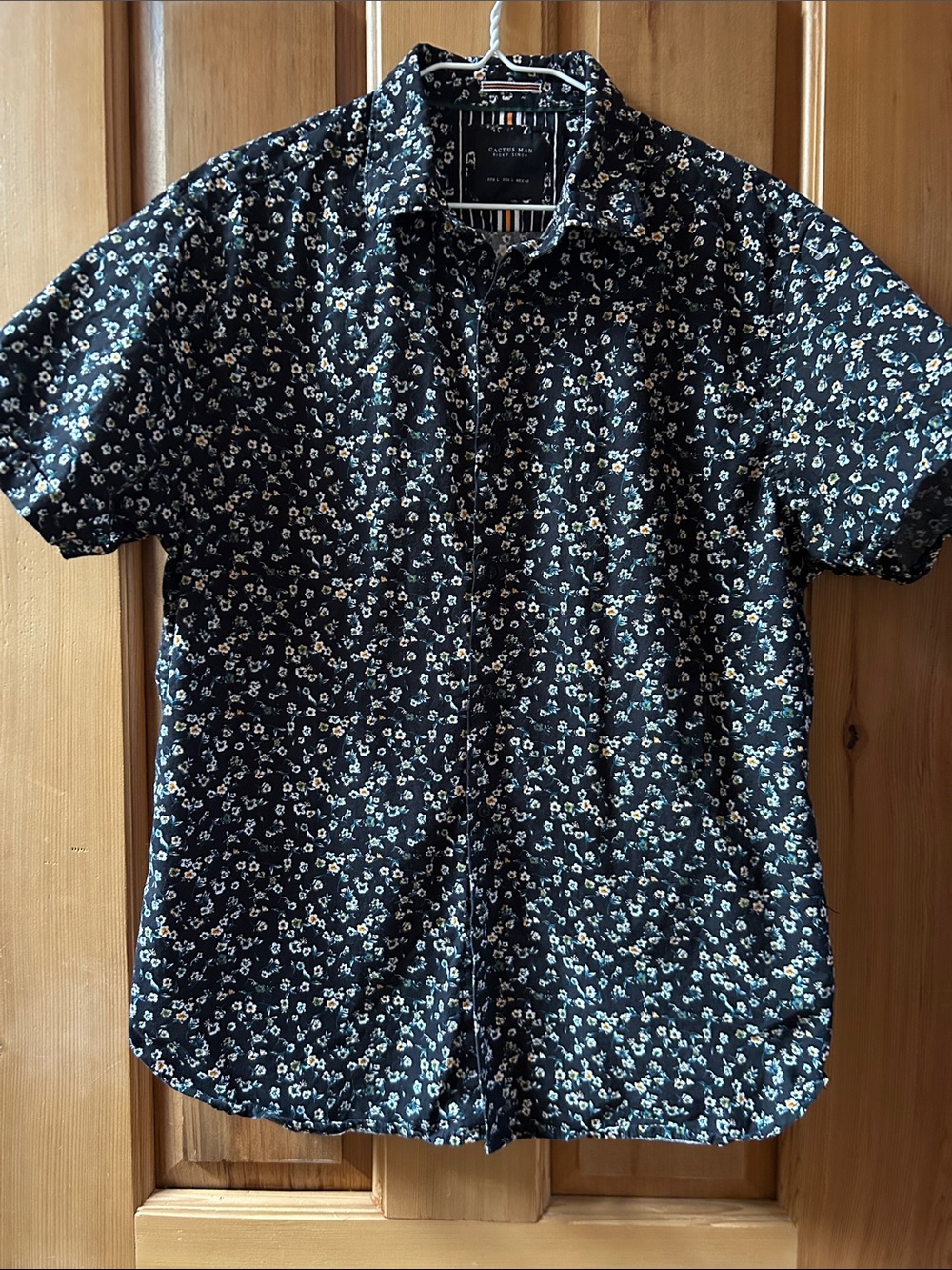 Cactus Black Floral Short-Sleeve Button-Down Shirt